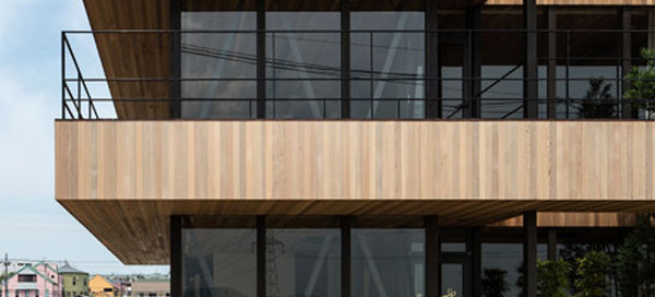 چوب و شیشه در طراحی نمای ساختمان